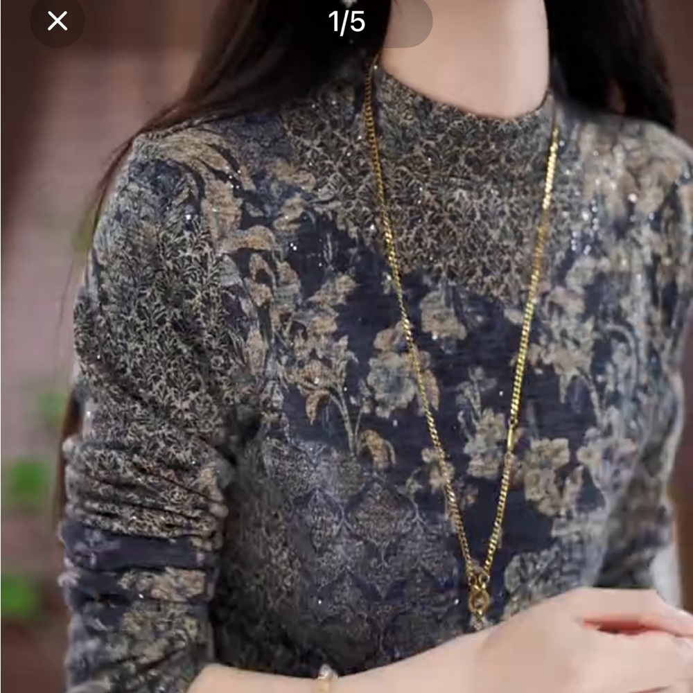Elegant Blue Patterned Crewneck Sweater
